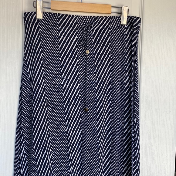Michael KORS - navy maxi skirt size M - Picture 1 of 7
